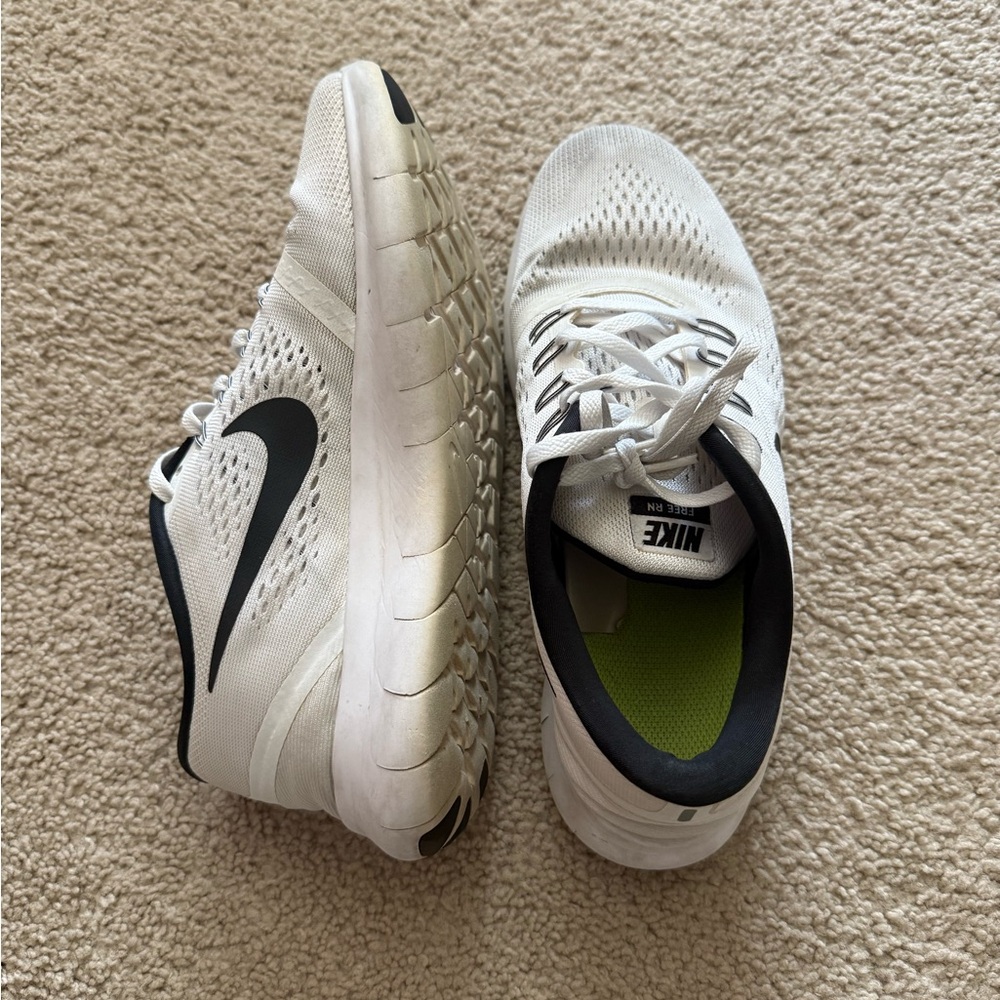 Nike free 5.0 white shoes